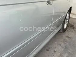 Gris / plata Usado 2001 BMW 530 Berlina | 4500 € (Precio justo)