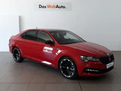 Rojo Usado 2023 Skoda Superb SportLine Familiar | 36.490 € (Precio justo)