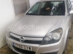 Gris / plata Usado 2004 Opel Astra Enjoy Berlina | 2500 € (Buen precio)