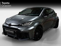 Gris / plata Usado 2024 Toyota Yaris Berlina | 51.500 €