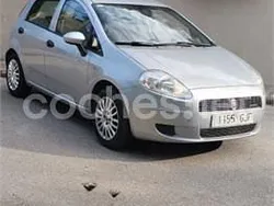 Gris / plata Usado 2008 Fiat Grande Punto Active Utilitario | 2900 € (Precio justo)