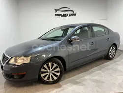 Azul Usado 2009 VW Passat Advance Berlina | 6190 € (Precio justo)