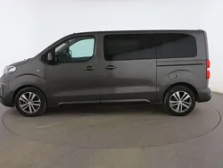 Gris Usado 2018 Peugeot Traveller Monovolumen | 26.699 € (Buen precio)