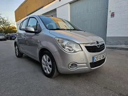 Plateado Usado 2009 Opel Agila Essentia Monovolumen | 4200 €