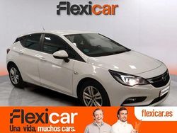 Blanco Usado 2018 Opel Astra Selective Berlina | 9990 € (Buen precio)