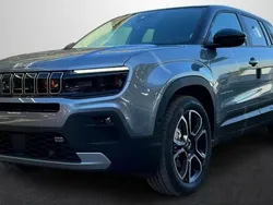 Gris Usado 2023 Jeep Avenger EV Summit SUV | 25.990 € (Precio justo)