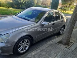 Gris / plata Usado 2003 Mercedes C180 Elegance Berlina | 3000 € (Buen precio)