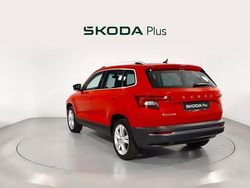 Rojo Usado 2021 Skoda Karoq Style SUV | 25.700 € (Precio justo)