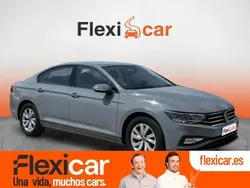 Gris Usado 2022 VW Passat Business Berlina | 22.490 € (Precio justo)
