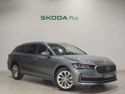Gris Usado 2024 Skoda Superb Selection Familiar | 39.390 € (Precio justo)