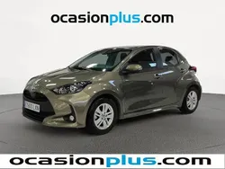 Marrón Usado 2022 Toyota Yaris Hybrid Business Edition Utilitario | 17.991 € (Precio justo)