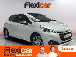 Blanco Usado 2018 Peugeot 208 Allure Utilitario | 9990 € (Un poco caro)