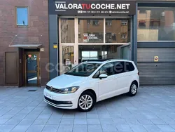 Blanco Usado 2017 VW Touran Advance Monovolumen | 17.950 € (Un poco caro)