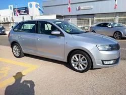 Plateado Usado 2014 Skoda Rapid Elegance Utilitario | 9900 € (Precio justo)