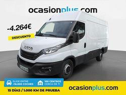 Blanco Usado 2023 Iveco Daily Berlina | 27.490 € (Precio justo)