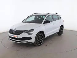 Blanco Usado 2021 Skoda Karoq SportLine SUV | 20.399 € (Precio justo)