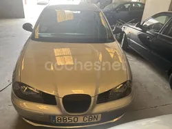 Gris / plata Usado 2003 Seat Ibiza Stella Berlina | 3750 € (Precio justo)