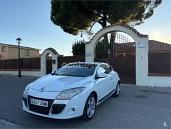 Blanco Usado 2010 Renault Mégane III Dynamique Berlina | 3999 € (Buen precio)