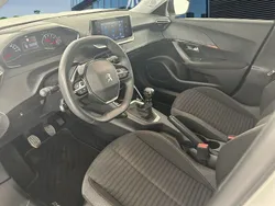 Blanco Usado 2021 Peugeot 2008 Active SUV | 17.500 € (Precio justo)