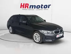 Negro Usado 2020 BMW 318 Shadowline Familiar | 20.590 € (Precio justo)