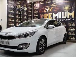 Blanco Usado 2015 Kia ProCeed Utilitario | 8750 € (Buen precio)