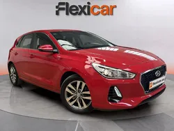 Rojo Usado 2017 Hyundai i30 GO! Berlina | 12.990 € (Precio justo)