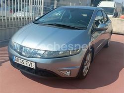 Gris / plata Usado 2007 Honda Civic Executive Berlina | 3800 € (Un poco caro)