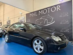 Negro Usado 2004 Mercedes CLK200 Avantgarde Coupe | 9990 € (Precio justo)