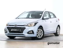 Gris Usado 2019 Hyundai i20 Utilitario | 9690 € (Precio justo)