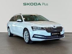 Blanco Usado 2024 Skoda Superb Style Familiar | 34.600 € (Super precio)