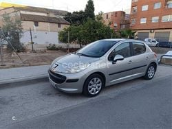 Gris / plata Usado 2009 Peugeot 207 Berlina | 4100 € (Precio justo)