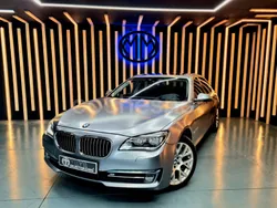 Gris / plata Usado 2013 BMW 750L Berlina | 32.990 €