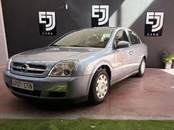 Gris / plata Usado 2004 Opel Vectra Essentia Berlina | 4690 € (Un poco caro)
