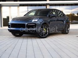 Gris / plata Usado 2021 Porsche Cayenne SUV | 69.900 € (Caro)