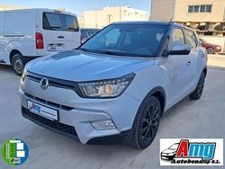Gris Usado 2017 Ssangyong (KGM) Tivoli SUV | 8900 €