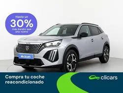 Gris Usado 2024 Peugeot 2008 Style SUV | 23.690 € (Buen precio)