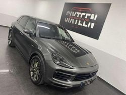 Gris / plata Usado 2021 Porsche Cayenne SUV | 99.400 €