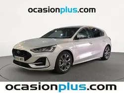 Gris plata Usado 2024 Ford Focus ST-Line Utilitario | 21.455 € (Precio justo)