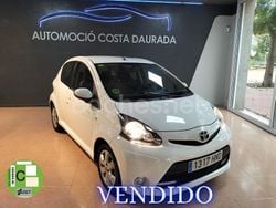 Blanco Usado 2012 Toyota Aygo City Utilitario | 7900 € (Precio justo)