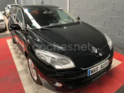 Negro Usado 2013 Renault Mégane III Dynamique Berlina | 5790 € (Precio justo)