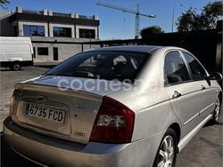 Gris / plata Usado 2006 Kia Cerato EX Berlina | 1800 € (Precio justo)