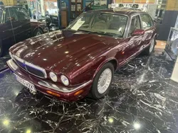 Burdeos Usado 1998 Jaguar XJ8 Executive Berlina | 15.800 €
