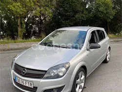 Gris / plata Usado 2007 Opel Astra Enjoy Berlina | 5050 € (Precio justo)