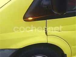 Amarillo Usado 2001 Ford Transit Familiar | 4200 €