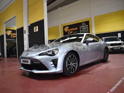 Gris / plata Usado 2017 Toyota GT86 GT Coupe | 29.490 €