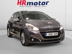 Gris Usado 2018 Peugeot 208 Style Utilitario | 8340 € (Precio justo)