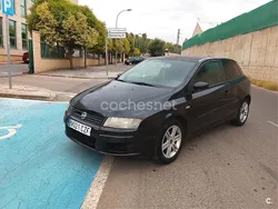 Negro Usado 2004 Fiat Stilo Active Berlina | 1499 € (Precio justo)