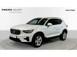 Blanco Usado 2023 Volvo XC40 Ultimate SUV | 42.500 € (Caro)