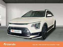 Blanco Usado 2024 Kia Niro SUV | 29.400 € (Caro)