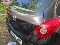 Negro Usado 2009 Opel Corsa Essentia Berlina | 1800 €